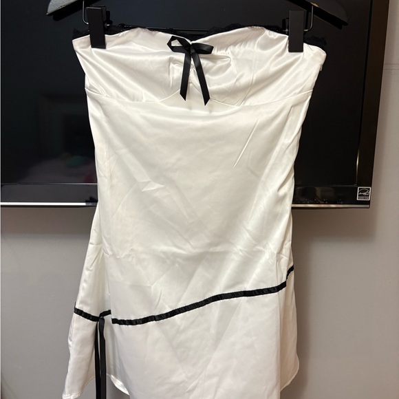 Peppermayo White Dress with Black Bow - Picture 6 of 10